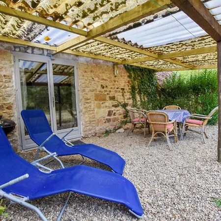 Charming Cottage In Cerilly With Swimming Pool Cérilly
